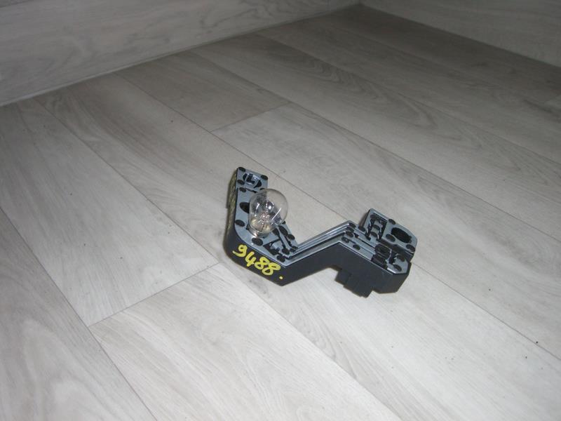 Base portalampade fanale posteriore sinistro