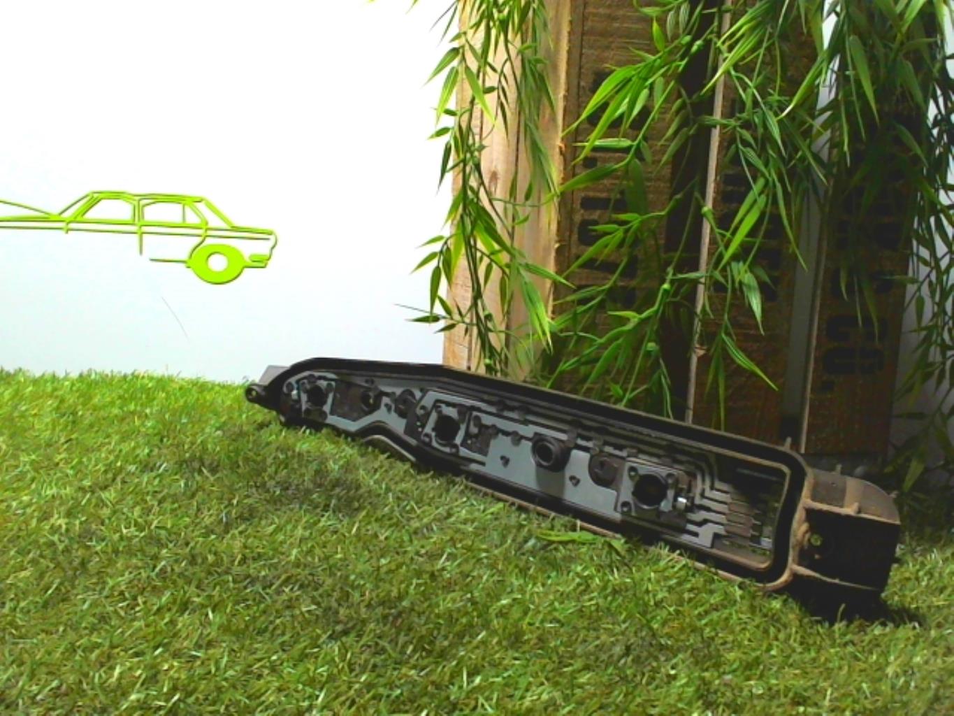 Base portalampade fanale posteriore destro