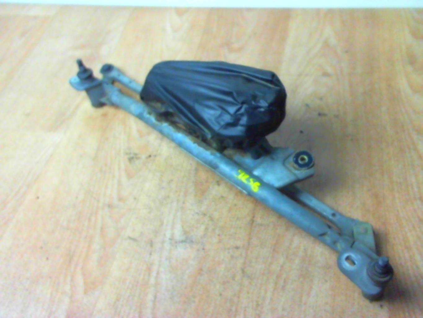 Motor de limpiaparabrisas delantero