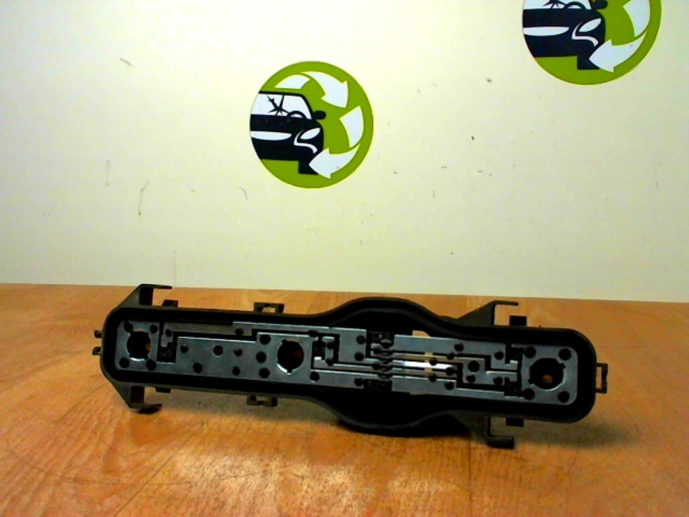 Base portalampade fanale posteriore destro
