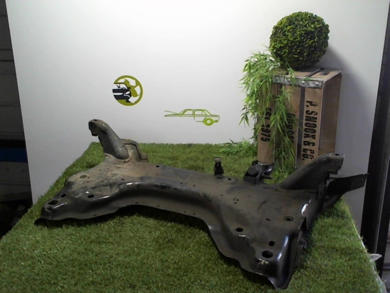 Culla motore anteriore