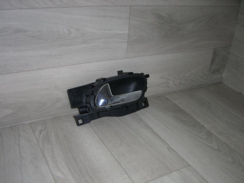 Poignee interieur arriere gauche