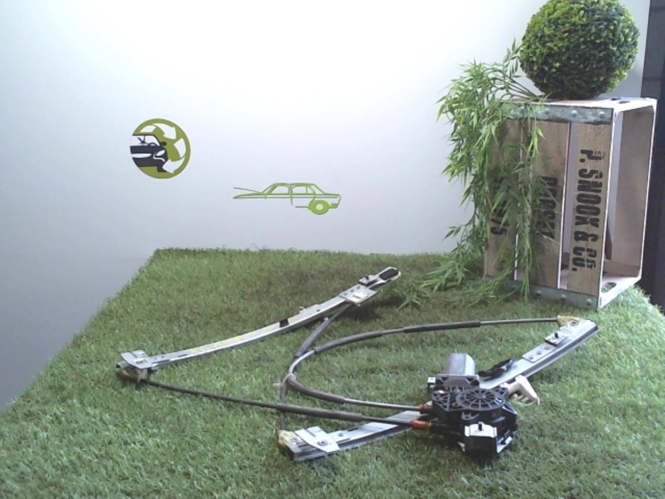 Leve vitre electrique avant droit
