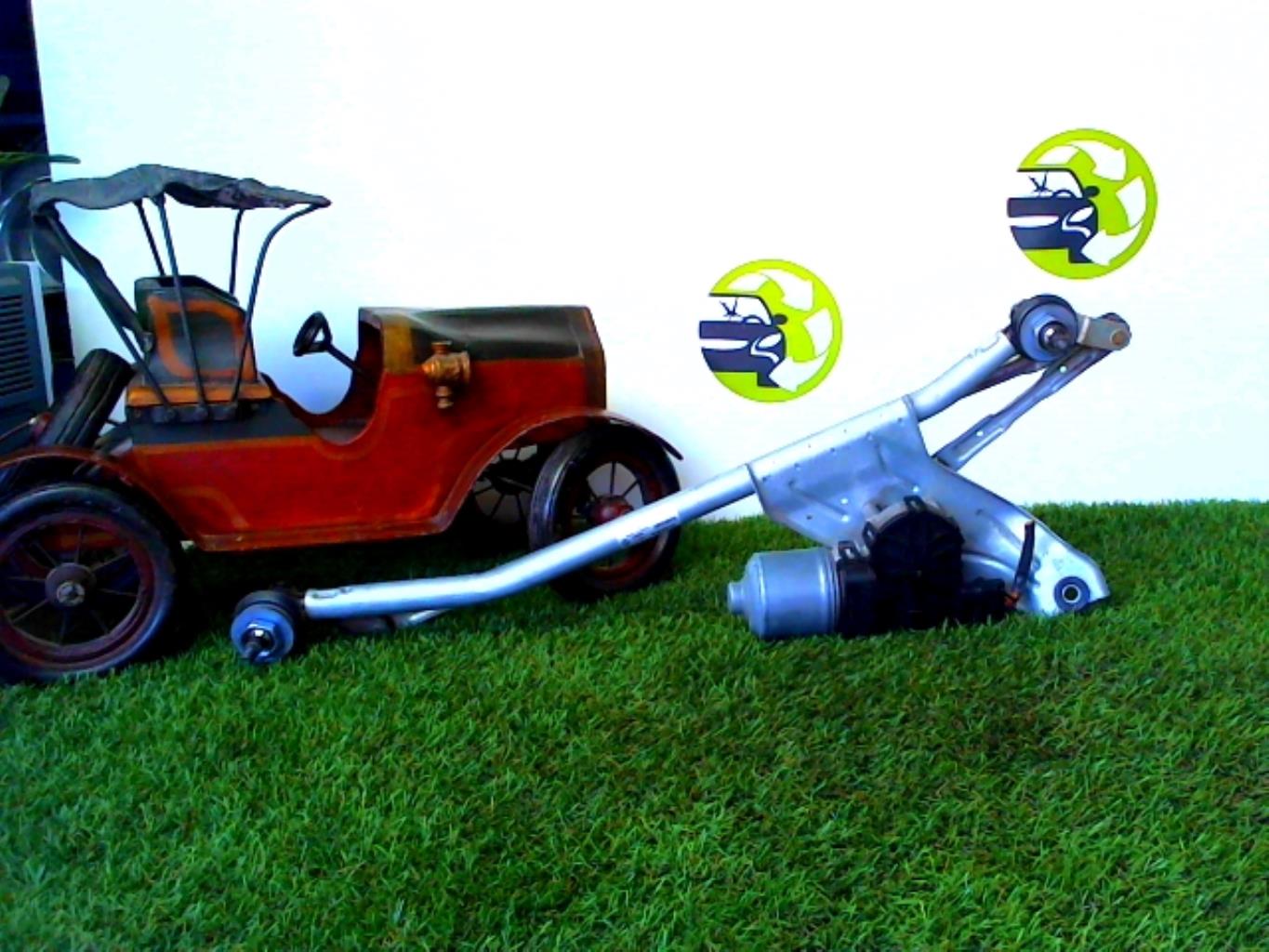 Moteur essuie glace avant