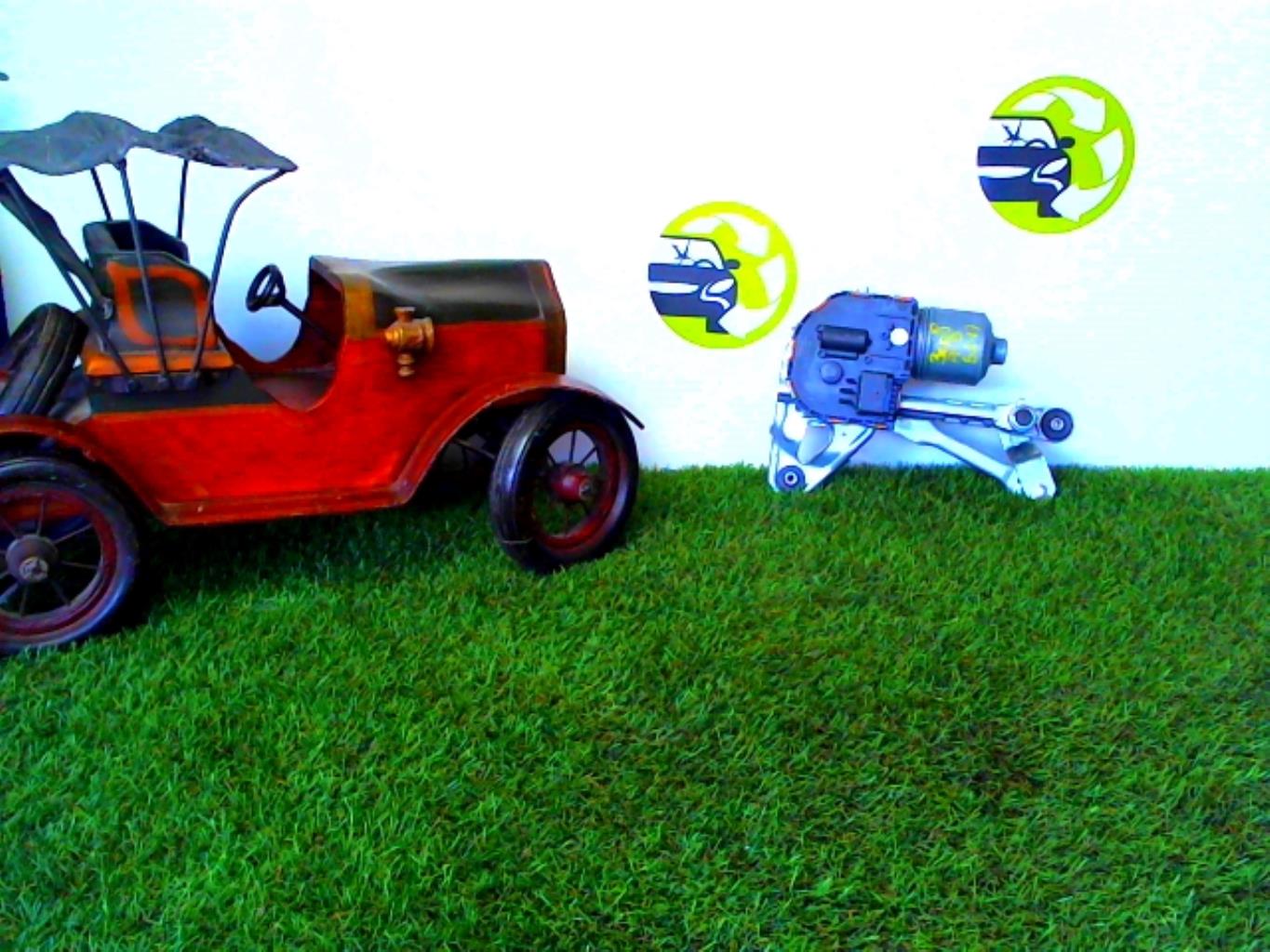 Motor de limpiaparabrisas delantero