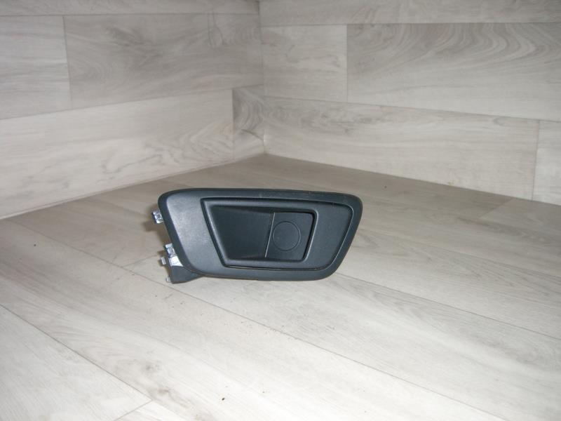 Poignee interieur arriere gauche