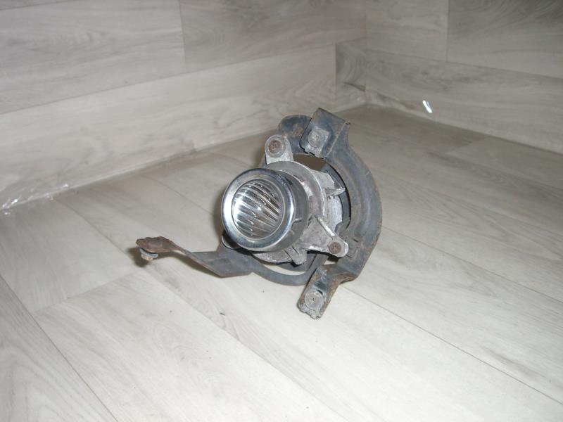 Fendinebbia sinistro (luce)