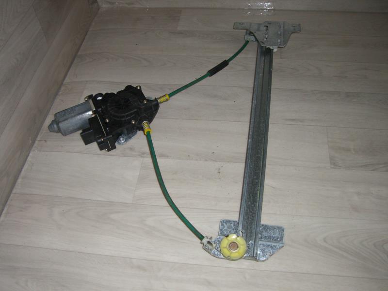 Leve vitre electrique arriere gauche