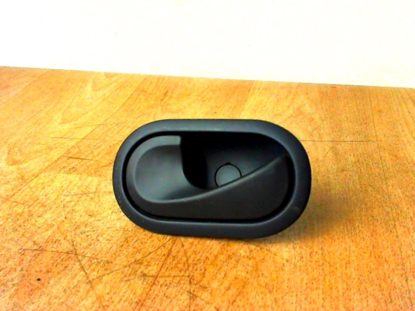 Poignee interieur avant gauche
