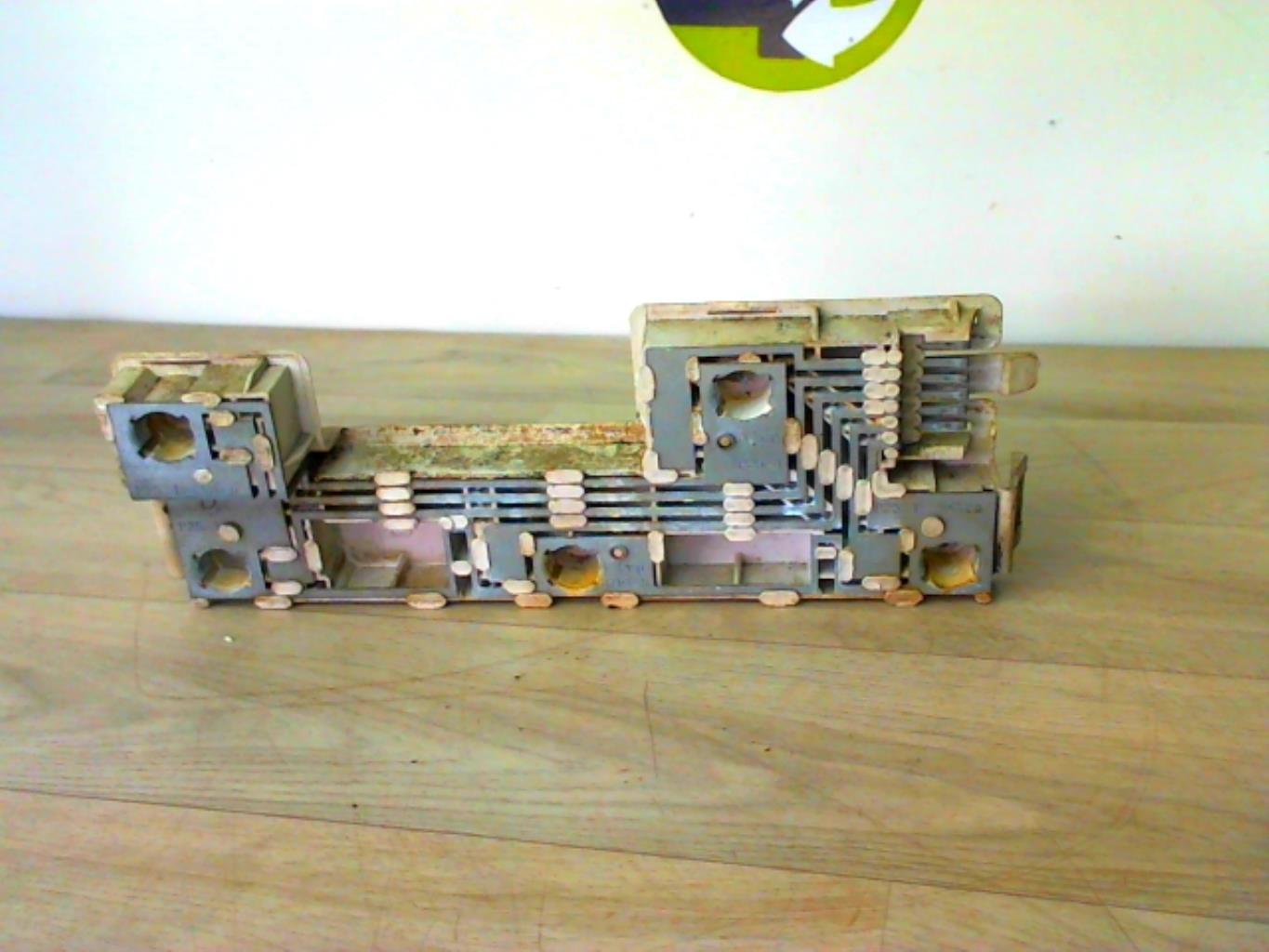 Base portalampade fanale posteriore destro