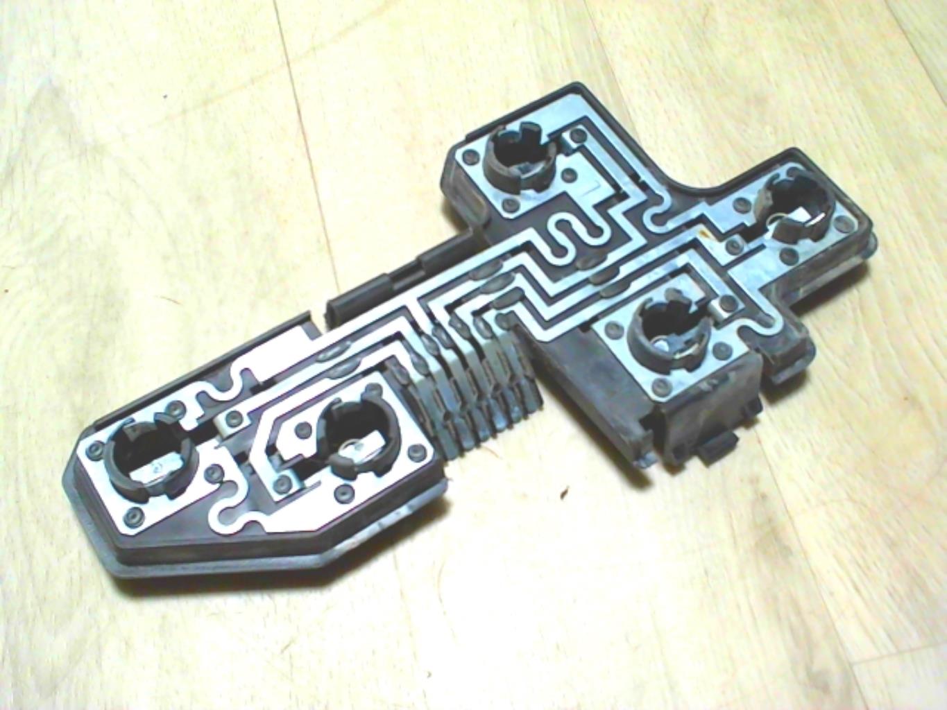 Base portalampade fanale posteriore sinistro