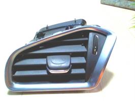 Aerateur tableau de bord avant gauche
