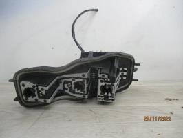Base portalampade fanale posteriore destro