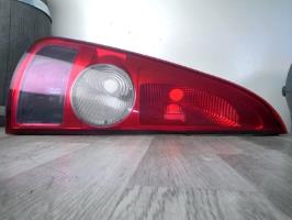 Fanale posteriore principale sinistro (luci)