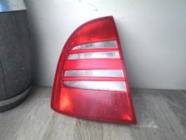 Fanale posteriore principale sinistro (luci)