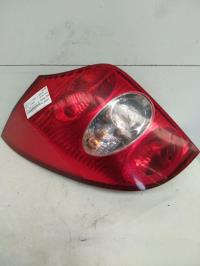 Fanale posteriore principale sinistro (luci)
