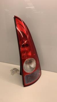 Fanale posteriore principale sinistro (luci)