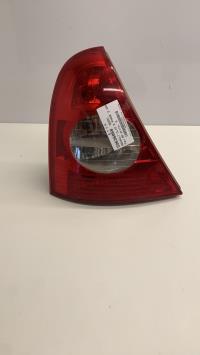 Fanale posteriore principale sinistro (luci)