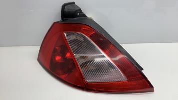 Fanale posteriore principale sinistro (luci)