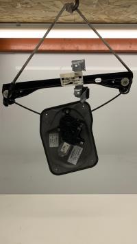 Leve vitre electrique avant droit