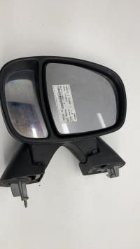 Retrovisor izquierdo