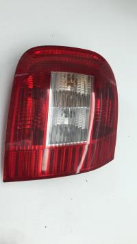 Fanale posteriore principale sinistro (luci)