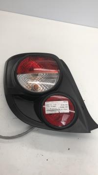 Fanale posteriore principale sinistro (luci)