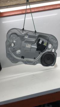 Leve vitre electrique avant gauche