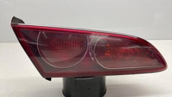 Luz trasera secundaria izquierda (luces)