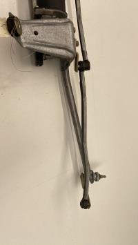 Moteur essuie glace avant