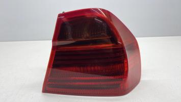 Fanale posteriore principale destro (luci)