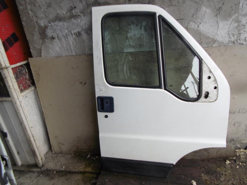 Porte avant droit