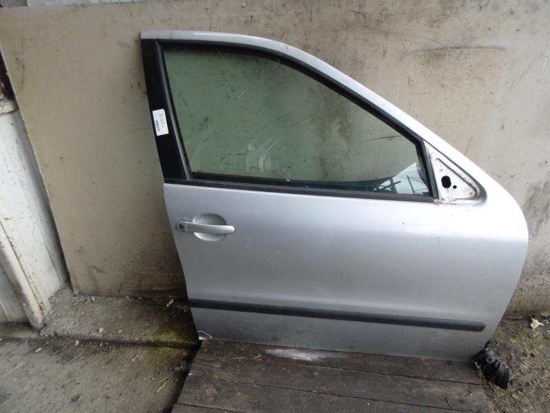 Porte avant droit