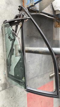 Leve vitre electrique avant gauche