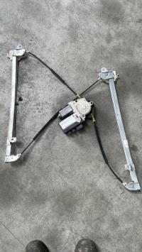 Leve vitre electrique avant gauche