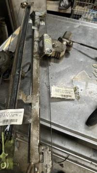 Leve vitre electrique avant gauche