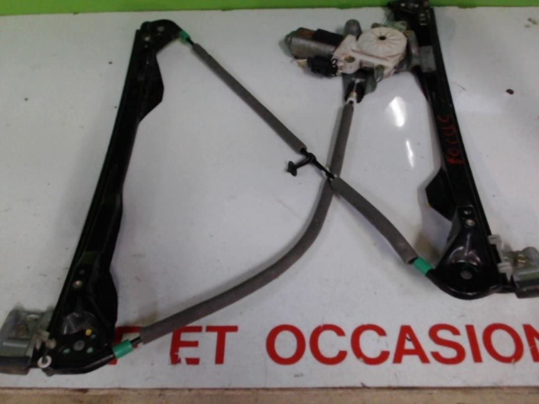 Leve vitre electrique avant droit