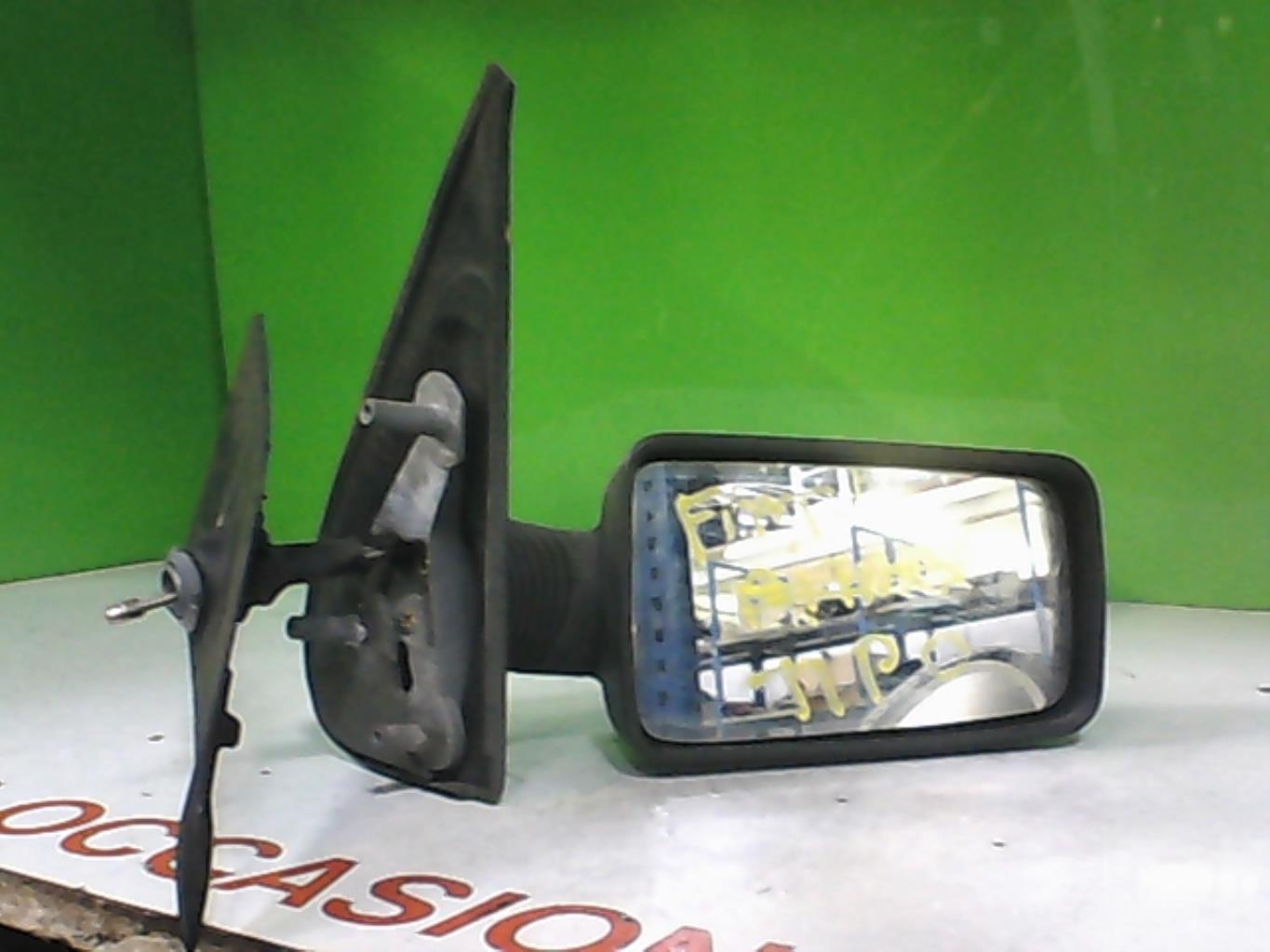 Retrovisor derecho