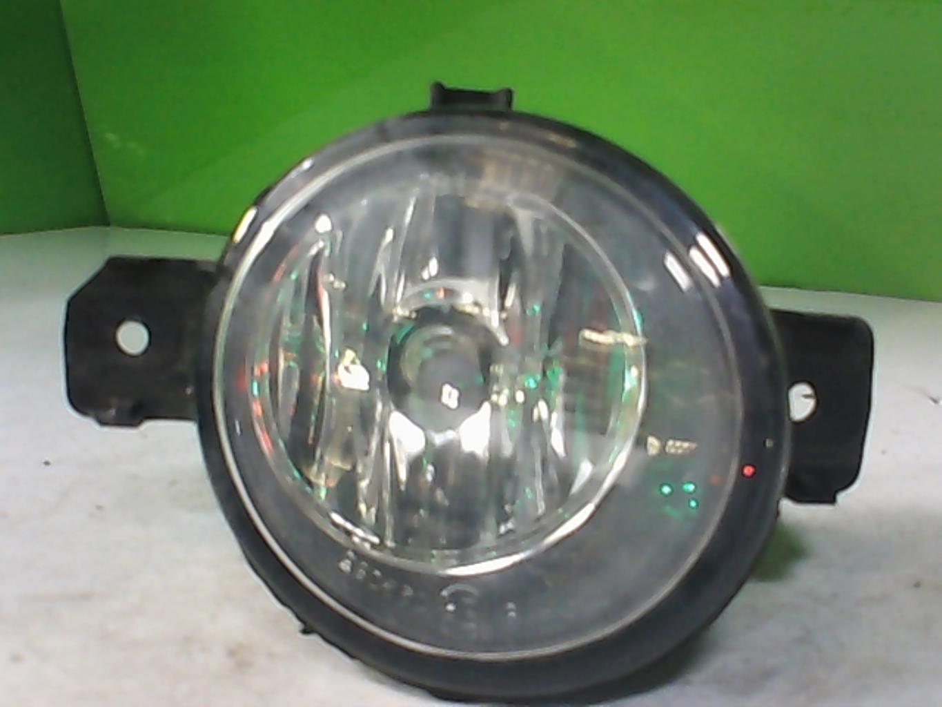 Antinieblas derecho (luces)