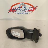 Retrovisor izquierdo