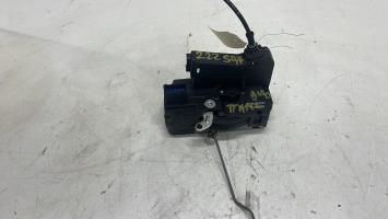 Cerradura delantera derecha