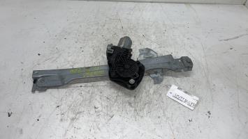 Elevalunas eléctrico trasero derecho