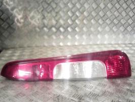 Feu arriere principal droit (feux)