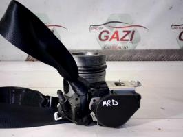 Ceinture arriere droit