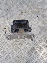 Support moteur gauche
