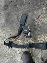 Ceinture avant droit
