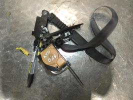 Ceinture avant gauche
