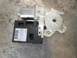 Moteur leve vitre avant droit
