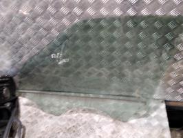 Vitre avant gauche