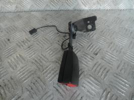 Attache ceinture arriere gauche